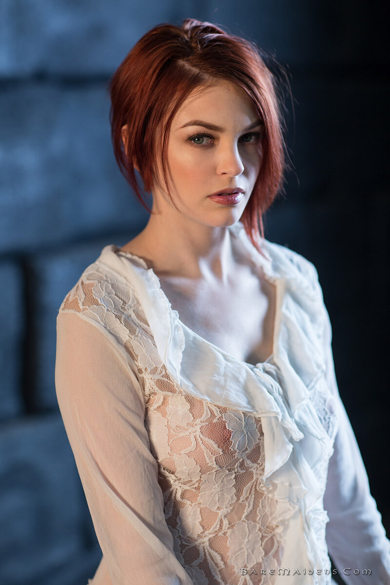 Надька, 18 лет, 10 размер груди